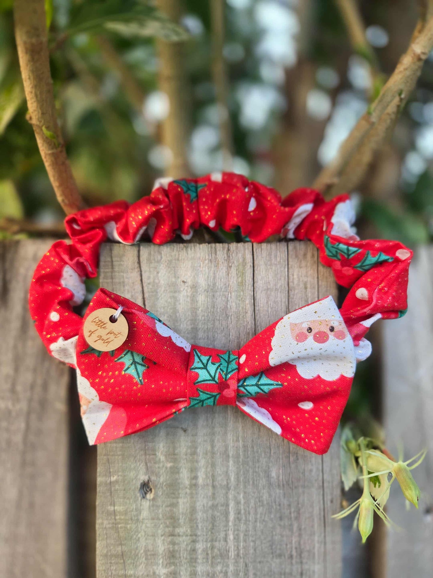 Here Comes Santa Bow