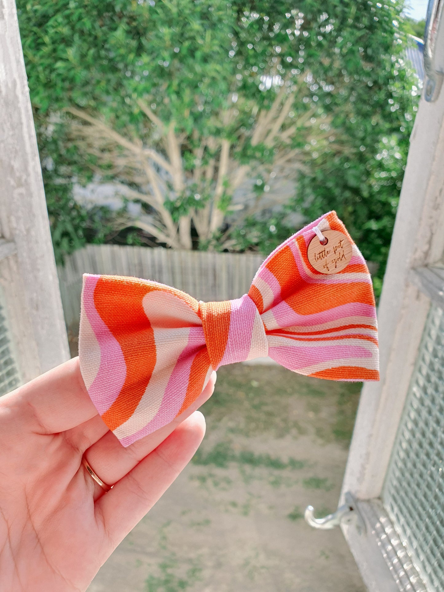 Psychedelic Bow