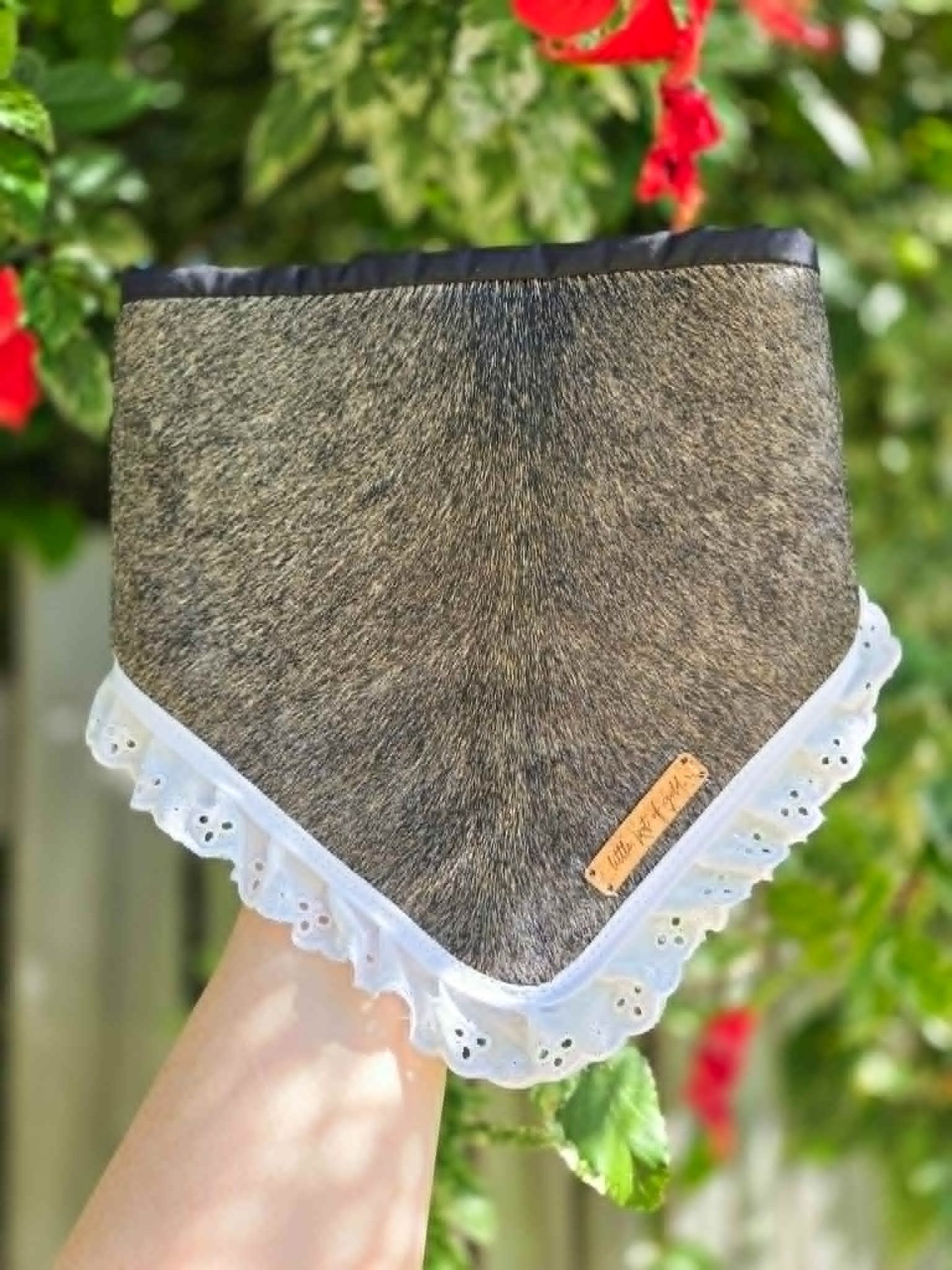 Medium Cowhide Bunchies