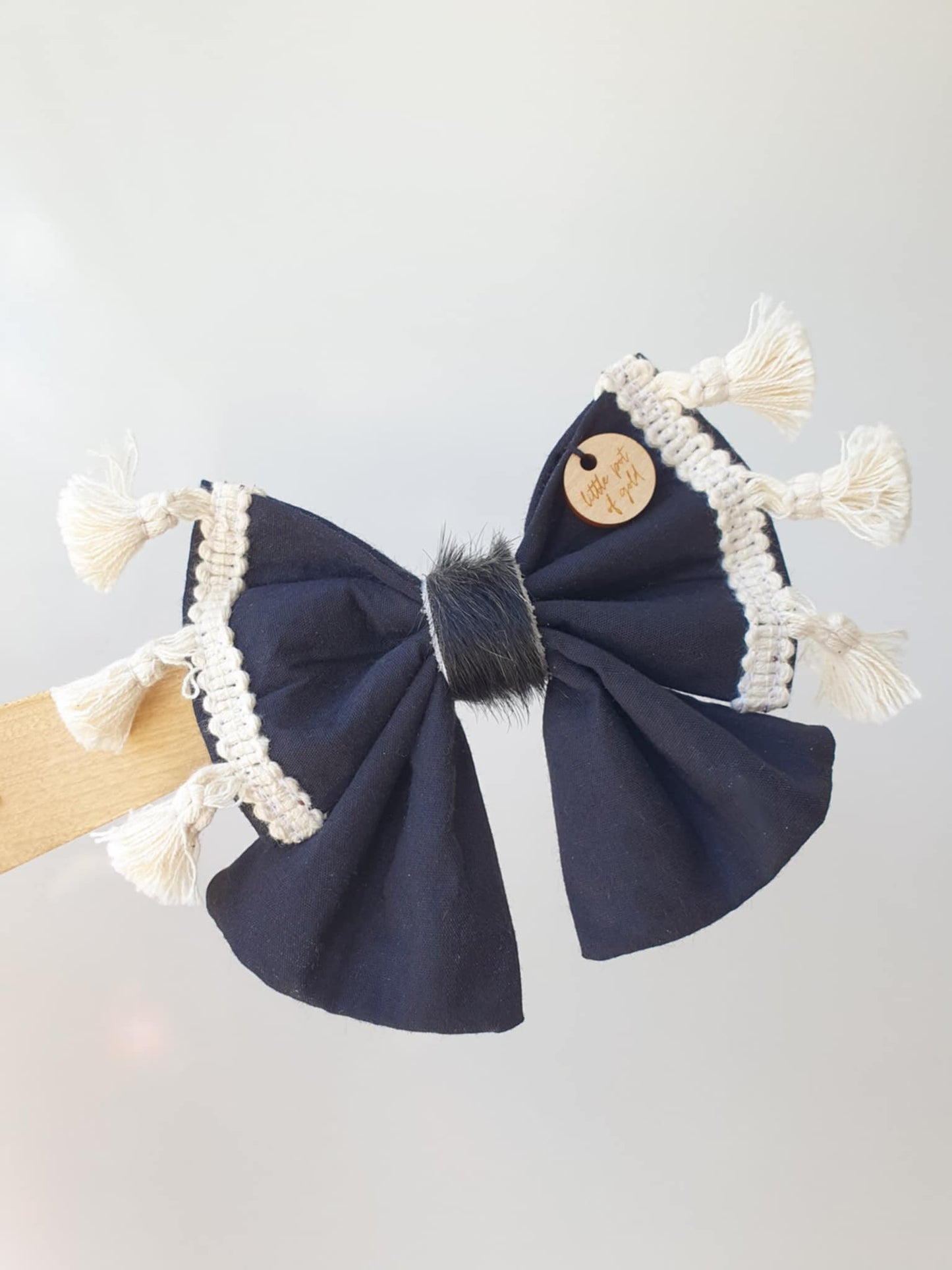 Small Cowhide Bows